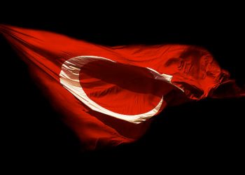 İSİMLER Mİ? FİKİRLER Mİ?